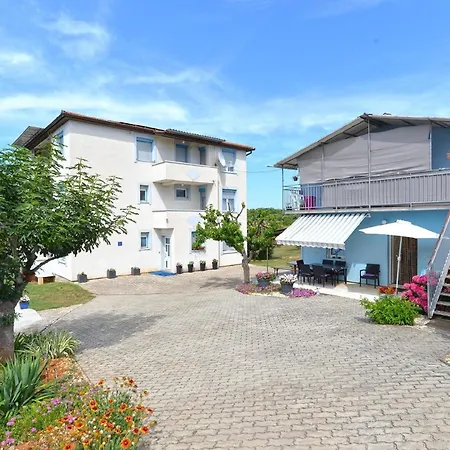 Fuer 3 Personen Ca 30 Qm In Fazana-surida, Istrien Istrische Riviera 스틴잔